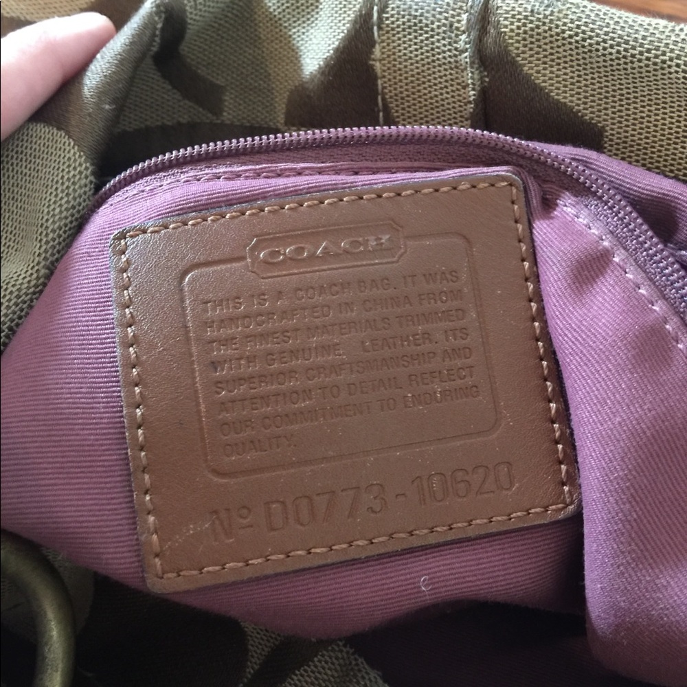 Coach Large Hobo Bag - Picture 6 of 10